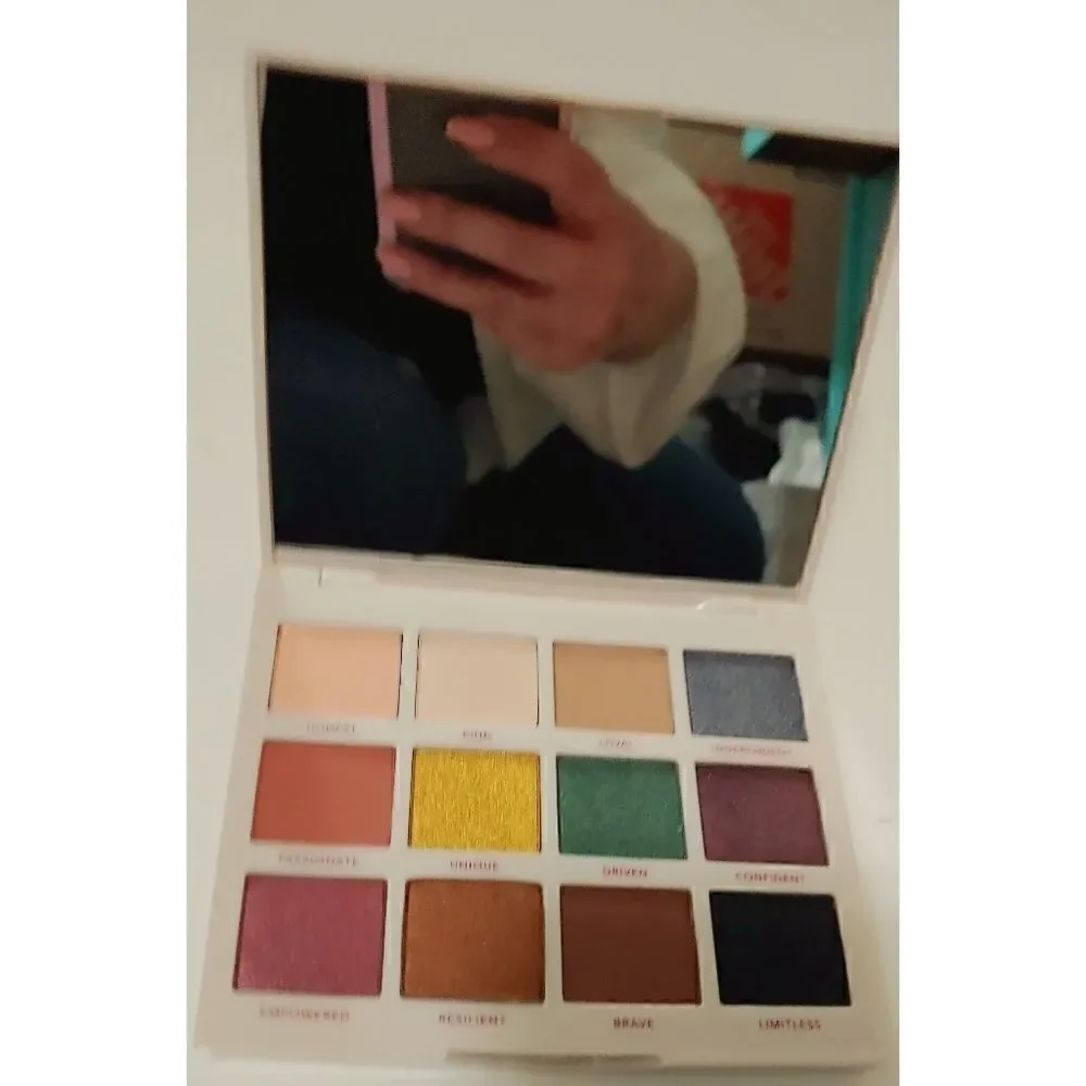 Persona Identity Two Palette *Palette Declutter Sale* 